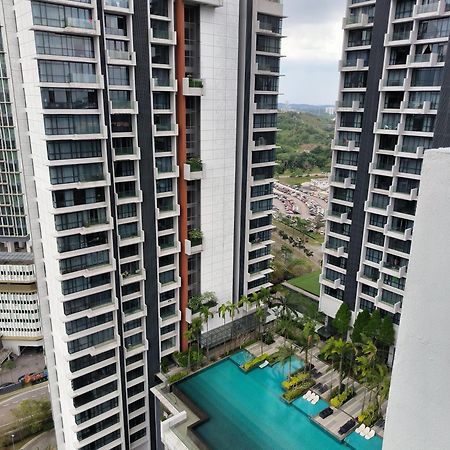 Kumkum Homestay 3 Bedroom Suite Nusajaya  Exterior foto